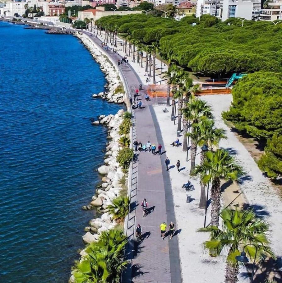 Sunshine Apartment - Appartamento Vicino Al Mare, Cagliari, Sardinia Eksteriør billede
