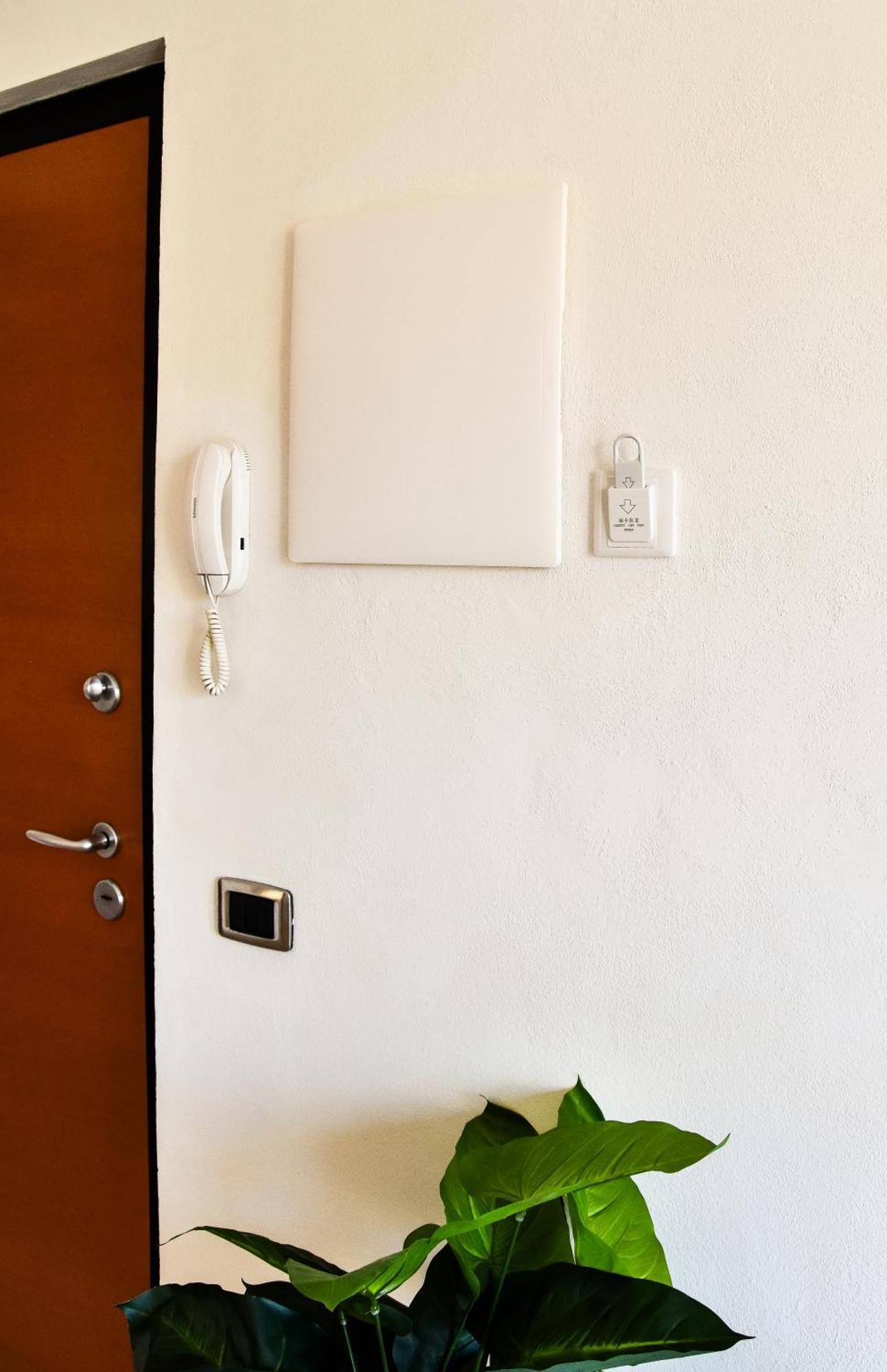 Sunshine Apartment - Appartamento Vicino Al Mare, Cagliari, Sardinia Eksteriør billede